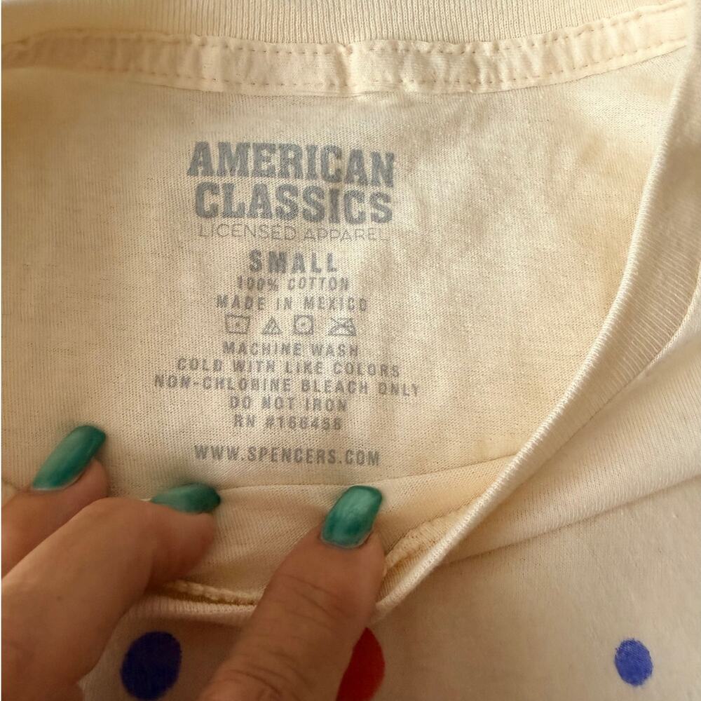 American Classics Charms Blow Pop Cherry Graphic T-Shirt Small NWOT - Picture 5 of 5